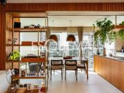 Cobertura com área social integrada e piscina privativa