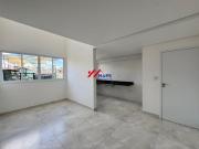 Cobertura com três quartos, suíte e duas vagas de...