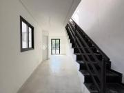 Cobertura do tipo sem condomÃnio, com elevador na Vila...