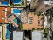 Cobertura duplex 420m², 4 suítes, piscina, sauna, e 4...