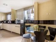 Cobertura duplex com linda vista para o verde e montanhas