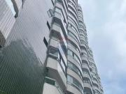 Cobertura Duplex de frente para o mar com piscina a...