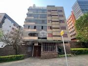 Cobertura duplex impecável, com 483 m², totalmente...