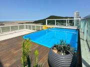 Cobertura duplex mobiliada na fazenda