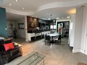 Cobertura duplex, modernizada, 03 suítes, mobiliada, 02...