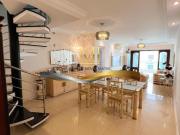 Cobertura Duplex na Ponta da Praia, 4 quartos sendo 2...