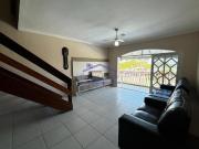 Cobertura duplex vista para o mar