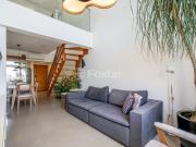 Cobertura em condomínio com 2 dormitórios em Porto Alegre