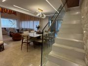 Cobertura exclusiva e única em águas claras com vista...