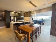 Cobertura mobiliada com Vista Panorâmica e Terraço Privativo