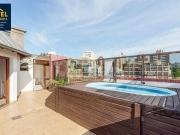 Cobertura no bairro Petrópolis de 2 dormitórios 2 vagas...