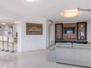 Cobertura no Cabral com 3 quartos, 1 suíte e 3 vagas à...