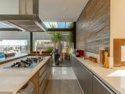 Cobertura no Chácara Marumbi, 04 Suítes, 03 Vagas,...