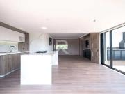 Cobertura para Locação em Curitiba/PR Hugo Lange 3 Quartos