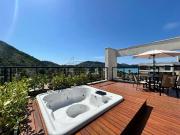 Cobertura para Venda em Ubatuba/SP Enseada 2 Quartos