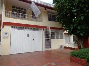 COD. 5903 SE VENDE CASA BARRIO: LAGOS III