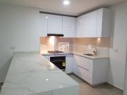COD. 6160 SE ARRIENDA APARTAMENTO BARRIO: PUERTA DEL SOL