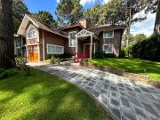 CODIGO 713 CASA EN ALQUILER TEMPORARIO 5 AMBIENTES C/...