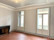 COEUR DE VILLE! A LOUER SUPERBE APPARTEMENT RENOVE