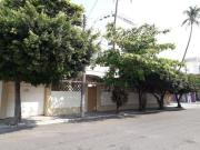 COL. FLORES MAGON, A UNA CUADRA DE LA PLAYA Y CERCA DEL...