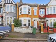 Colchester Road, Leyton E10, 2 bed flat to rent, £1,700...