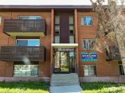 College 1127 Apartments | 1127 17 Avenue NW