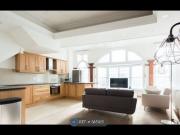 College Green, Bristol BS1, 3 bed flat to rent, £3,400...