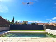 Colombiers, villa de plain pied avec piscine et garage