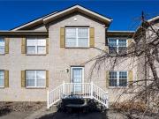 Colonial Club Dr, New Albany, Home For Sale