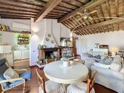 COLONICA in VENDITA a MONTECARLO SAN GIUSEPPE di 7 vani