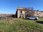 Colonica in Vendita in zona SANTANGELO A LECORE con giardino