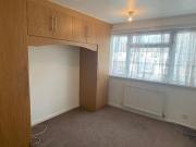 Colonsay Road, Crawley RH11, 3 bedroom terraced house to...