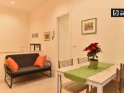 Colorato appartamento con 2 camere da letto in affitto a...