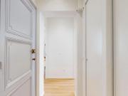 Colorful bedroom near Parc des Sports St Michel