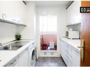 Colorida habitación en apartamento de 5 dormitorios en...