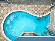 Com 4 suítes espaçosas, incluindo uma master com closet