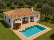 com projeto aprovado em Melides, Grândola