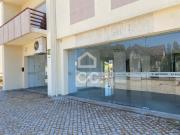 com três frentes e 280 m2 em zona comercial, Viseu