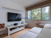 Com uma área privativa de 53 m², este imóvel conta com 2...