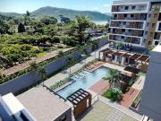 Apartamento com vista para o mar na praia da Enseada