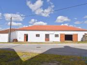 Comércio diverso em São Miguel, Santa Eufémia e Rabaçal...