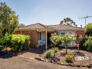 Comfort, Charm & Convenience All in One