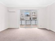 Comfort One bedrooms apartment near Parramatta CBD
