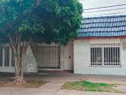 COMFORTABLE 2 BEDROOM HOUSE WITH GARAGE OLEGARIO V....