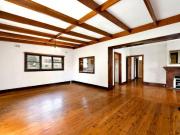 Comfortable 4 bed home close to amenities