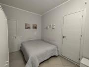 Comfortable and bright Studio next to Stazione Centrale...