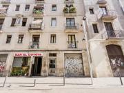 Comfortable and modern studio with balcony in central...