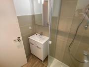 Comfortable and quiet furnished 2 room apartment in... Comfortable and quiet furnished 2 room apartment in...