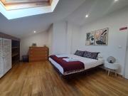 Comfortable bedroom in a 7 bedroom apartment in Rua...