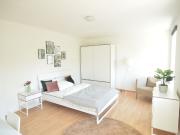 Comfortable bright Apartment with balcony, elevator, in...